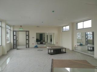Foto 12 de ARRIENDO BODEGA COMERCIAL, NORTE DE QUITO, SECTOR LA OFELIA.