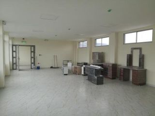 Foto 10 de ARRIENDO BODEGA COMERCIAL, NORTE DE QUITO, SECTOR LA OFELIA.