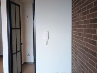 Foto 2 de apartaestudio en arriendo en polo club. Cod A6794702
