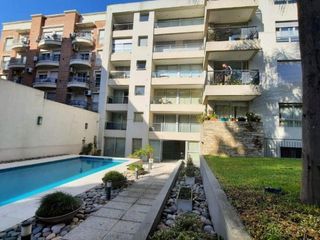 Departamento 2 ambientes con cochera-  Totalmente amueblado