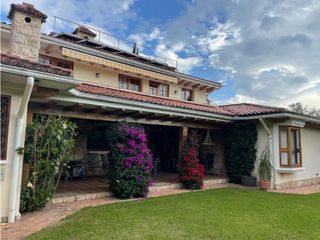 Se renta Casa Estilo Rustica  Amoblada en Pillagua Cumbaya