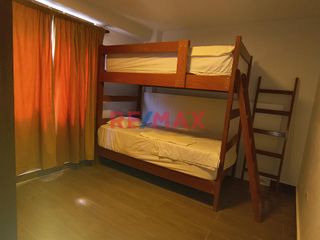 Foto 11 de Descubre la serenidad y comodidad de vivir cerca del mar en este encantador departamento flat ubicado en el corazón de Huanchaco, Trujillo. 🌊

🏠 **D