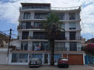 Foto 1 de Descubre la serenidad y comodidad de vivir cerca del mar en este encantador departamento flat ubicado en el corazón de Huanchaco, Trujillo. 🌊

🏠 **D
