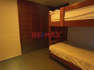 Foto 14 de Descubre la serenidad y comodidad de vivir cerca del mar en este encantador departamento flat ubicado en el corazón de Huanchaco, Trujillo. 🌊

🏠 **D