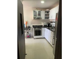 Foto 4 de En venta amplio apartamento en el barrio El Prado
