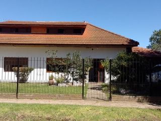 Casa a la Venta- Villa del Plata