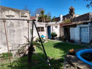 Casa 70 entre 12 y 13 La Plata