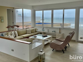 Foto 1 de LISTA PARA MUDARSE! ESPECTACULAR CASA DE PLAYA AMOBLADA EN LOMAS DEL MAR