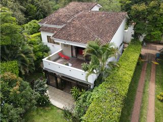 Amplia Casa en Venta Barrio Pance Sur de Cali