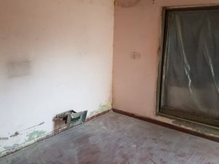Foto 7 de Barrio A.T.E., se vende casa amplia para reciclar