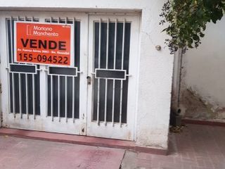 Foto 2 de Barrio A.T.E., se vende casa amplia para reciclar