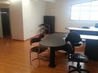 Foto 2 de VENTA URGENTE OPORTUNIDAD CASA 700 M²  /  Para negocios u Oficinas / Sector NUEVO FERRISARIATO.