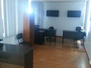 Foto 4 de VENTA URGENTE OPORTUNIDAD CASA 700 M²  /  Para negocios u Oficinas / Sector NUEVO FERRISARIATO.