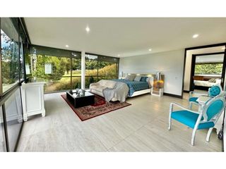 Foto 8 de Espectacular casa en Arriendo Las Palmas Medellín