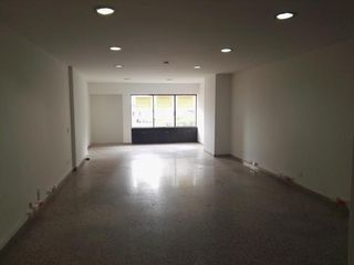 Foto 8 de oficina en venta en cÁmara de comercio piso 3. Cod V10522