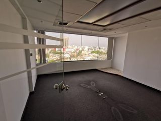 Foto 8 de La Positiva Alquila Oficina En San Isidro - C.e.s.i. - Piso 12