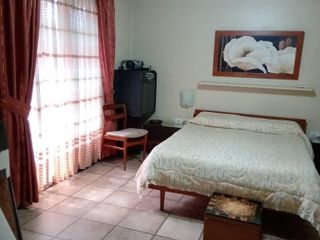 Casa en venta - 3 dormitorios 3 baños - cochera - 680 mts2 - Acacias Blancas