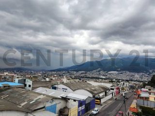 En Renta Depto 3 Dormitorios, 1 Parqueo, Sector Solca Quito