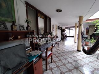 CASA-LOCAL en VENTA en Cúcuta Caobos