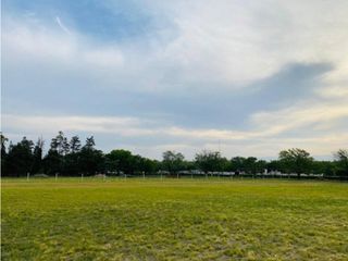 VENTA DE LOTE EN LOS REARTES - TLC0641