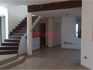 Foto 14 de 🏠 **¡Oportunidad Única en Pimentel, Chiclayo!** 🌟

Te presentamos esta amplia y versátil casa urbana en ESQUINA ubicada en la atractiva Urb La Plata