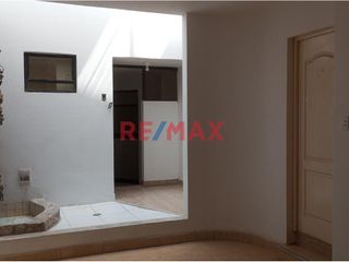 Foto 16 de 🏠 **¡Oportunidad Única en Pimentel, Chiclayo!** 🌟

Te presentamos esta amplia y versátil casa urbana en ESQUINA ubicada en la atractiva Urb La Plata
