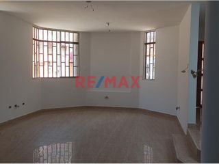 Foto 7 de 🏠 **¡Oportunidad Única en Pimentel, Chiclayo!** 🌟

Te presentamos esta amplia y versátil casa urbana en ESQUINA ubicada en la atractiva Urb La Plata