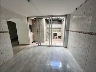 Se arrienda casa en Av del Libertador, Santa Marta