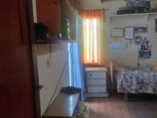 Foto 23 de SE VENDE CASA DE DOS PLANTAS MÃS GALPÃN EN BARRIO SAN ROQUE