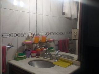 Foto 11 de SE VENDE CASA DE DOS PLANTAS MÃS GALPÃN EN BARRIO SAN ROQUE