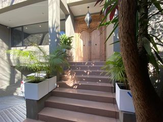 Foto 1 de Casa en alquiler 5 amb + playrom y quincho en Belgrano Chico