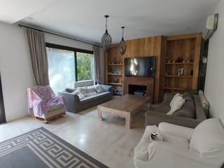 Foto 4 de Casa en alquiler 5 amb + playrom y quincho en Belgrano Chico