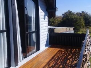 Foto 5 de HERMOSA CASA QUINTA EN VENTA CERCA DEL RIO DE LA PLATA, ACEPTA PERMUTA, AV SAN MARTIN 100 -PUNTA INDIO-