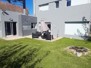 Foto 6 de VENTA CON PERMUTA CASA 3 AMB.BOSQUE.PRAMOS #324