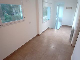 Foto 11 de VENTA CON PERMUTA CASA 3 AMB.BOSQUE.PRAMOS #324