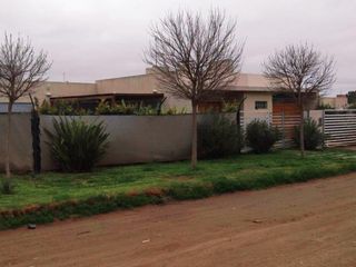 Foto 9 de Casa 3 D, patio, garage y quincho, Las Acacias