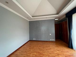 RENTO CASA EN JACARANDA
