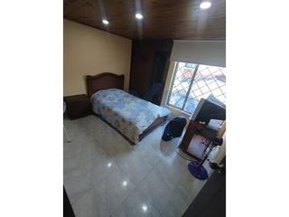BEAUTIFUL AND SPACIOUS HOUSE FOR SALE IN VILLAVICENCIO RESIDENTIAL COMPLEX