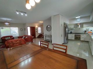Foto 7 de Casa en venta en Hurlingham