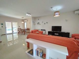 Foto 5 de Casa en venta en Hurlingham
