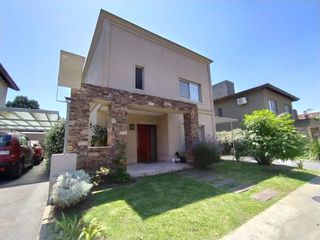 Foto 2 de Casa en venta en Hurlingham