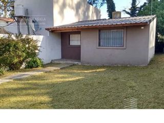 Casa  3 ambientes Vende- Permuta Mar del Plata el faro