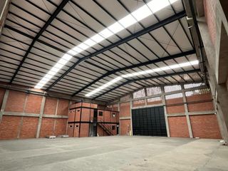 Foto 3 de bodega en arriendo en zona industrial. Cod A3186