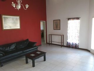 Foto 9 de SE VENDE CHALET 3 AMB. EN B° CERRADO- ING. MASCHWITZ