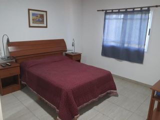 Foto 5 de SE VENDE CHALET 3 AMB. EN B° CERRADO- ING. MASCHWITZ