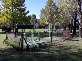 Foto 18 de SE VENDE CHALET 3 AMB. EN B° CERRADO- ING. MASCHWITZ