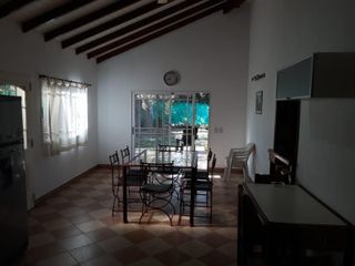 Foto 4 de SE VENDE CHALET 3 AMB. EN B° CERRADO- ING. MASCHWITZ