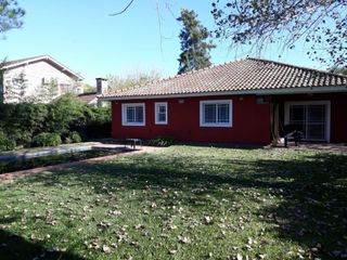 Foto 14 de SE VENDE CHALET 3 AMB. EN B° CERRADO- ING. MASCHWITZ