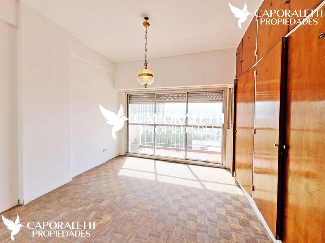 Venta Departamento Semipiso 3 Ambientes En Quilmes Centro Balcón Excelente Vista
