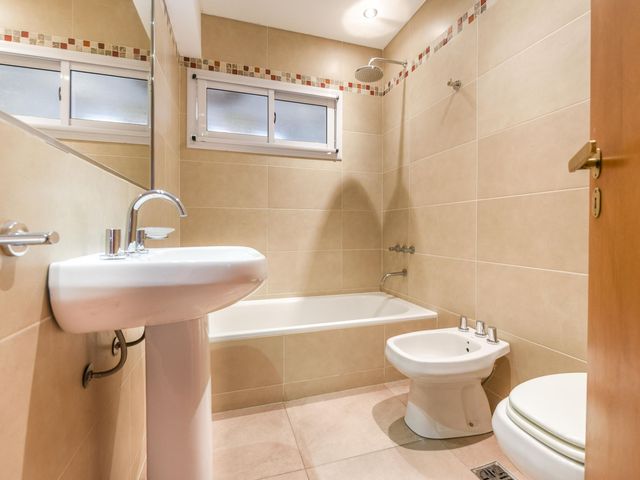 Venta departamento 4 ambientes. Quilmes centro